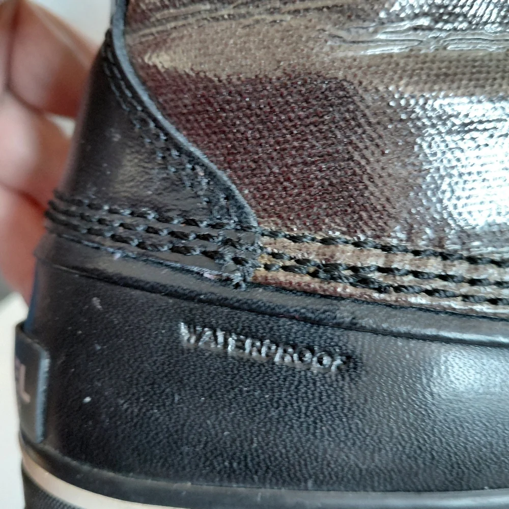 Sorel tivoli boots